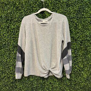 grey crewneck